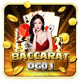 LotaSlots Live Baccarat စားပွဲတွင် ဒိုက်ဆရာမနှင့် ကာဒ်ကိုင်ဆောင်ကာ ကစားနေသောပုံ